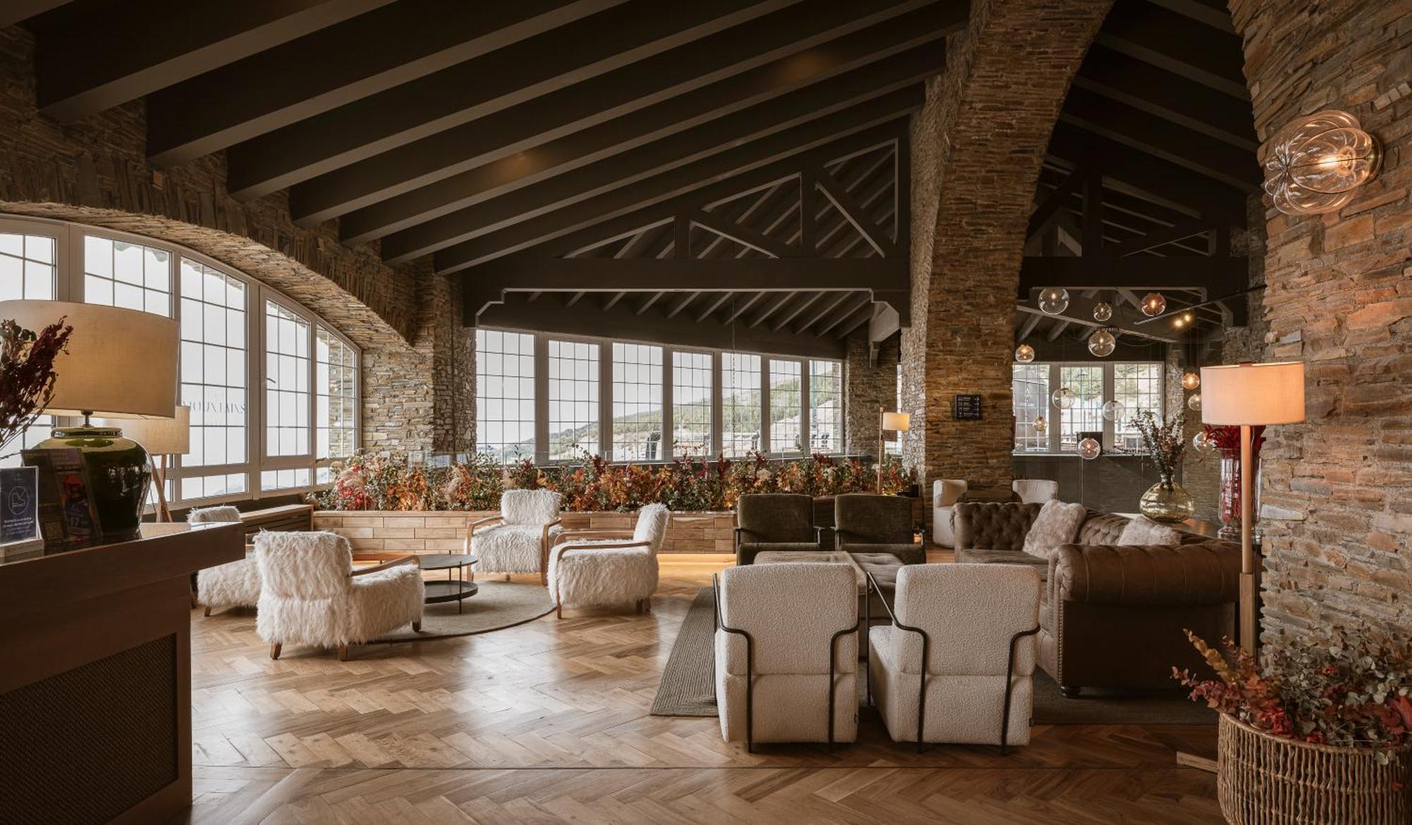 The Mountains Hotel Sierra Nevada Exterior photo